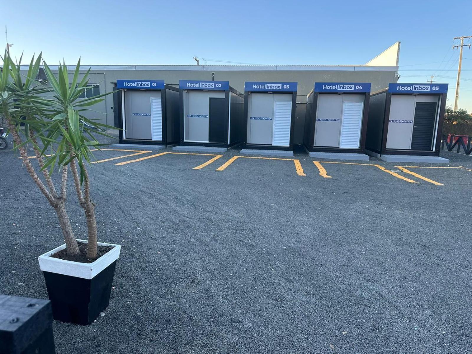 Hotel In Box - Parada Benedita إيراتي المظهر الخارجي الصورة